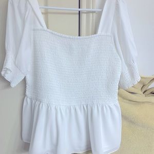 Beautiful Nine West white shirred top